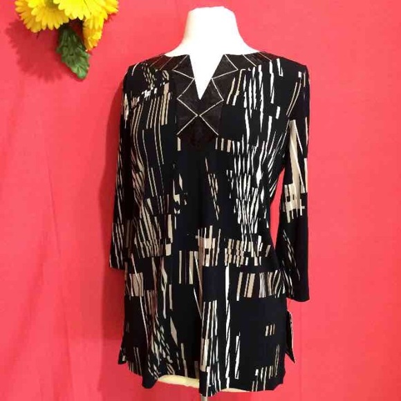 Dana Buchman Tops - Dana Buchman Blouse Sz M NEW